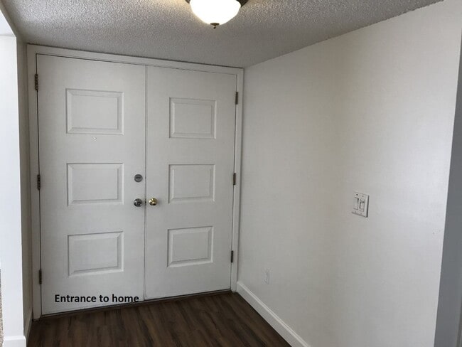 Building Photo - NEW LOWER PRICE!  Call for a showing. (928) 453-2606