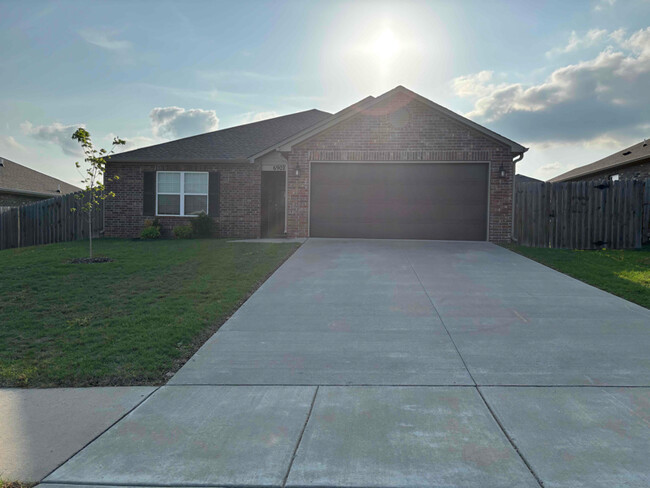 Primary Photo - 6902 SW Pilgrim Rd