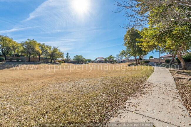 Building Photo - 4 bedroom Casa Grande home