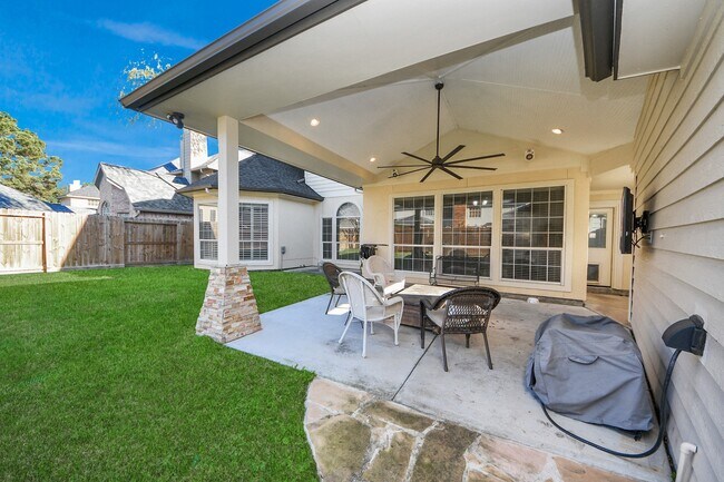 Building Photo - 22010 Castlewind Ct