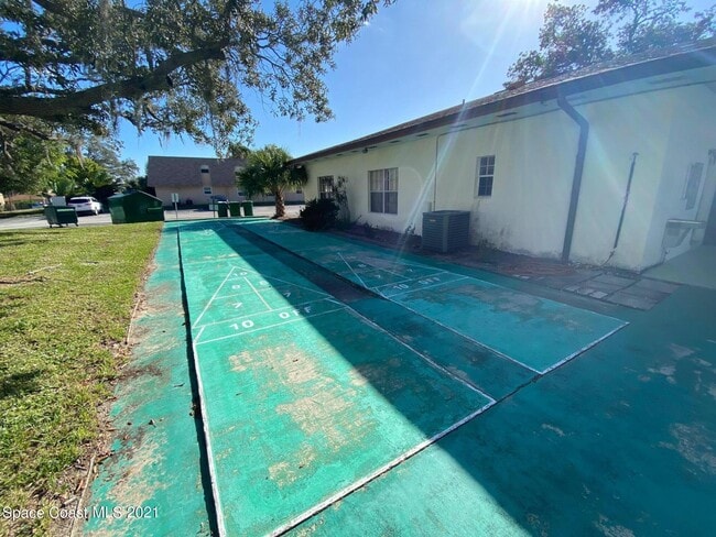 Building Photo - 3135 Shady Dell Ln