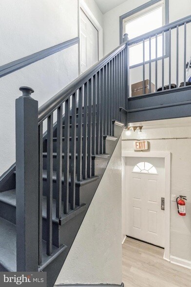 Building Photo - 1223 Simms Pl NE