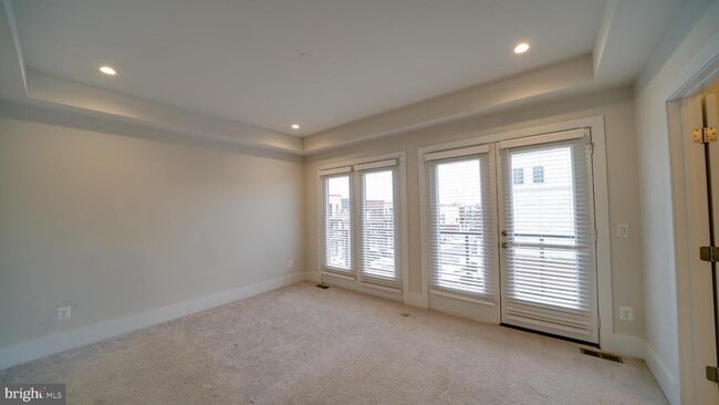 Building Photo - 43057 Pony Truck Terrace