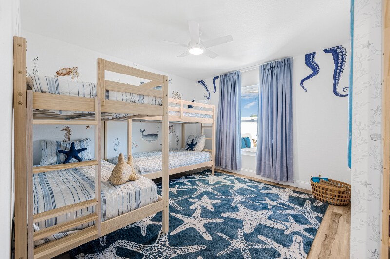 Building Photo - 7516 22nd Ave W