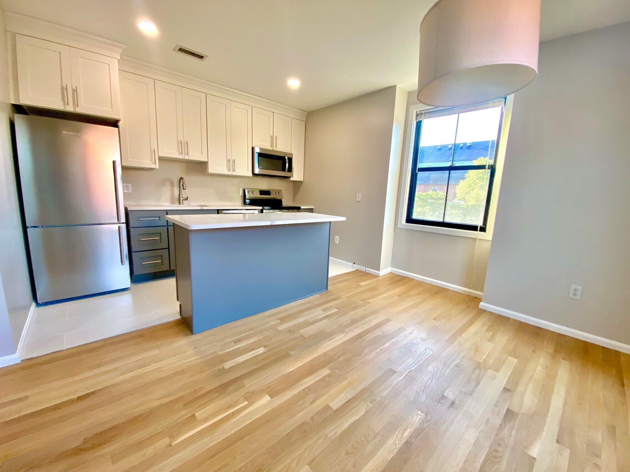 Building Photo - 151 W Brookline St