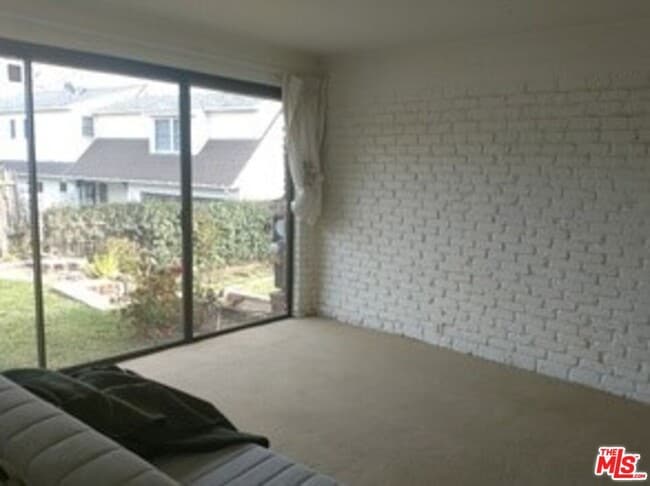 Building Photo - 809 Toulon Dr