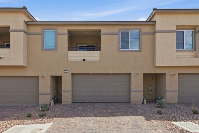 Building Photo - Brand New 3 Bedroom Stylish Henderson Townhome in Black Mountain Ranch