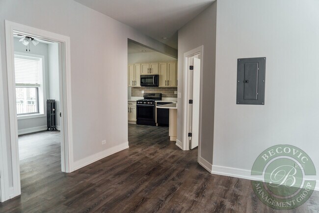 Building Photo - 6109 N Winthrop Ave