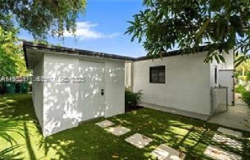 Building Photo - 2442 SW 3rd St