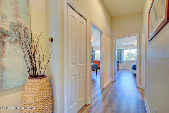 Building Photo - 104 Parrotfish Ln