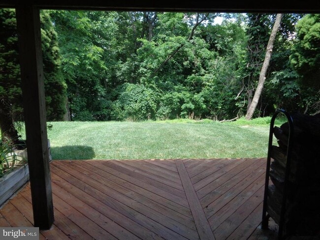 Building Photo - 10 Donagh Ct