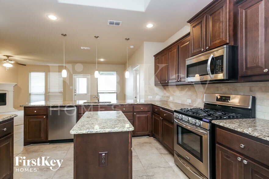 Building Photo - 517 Gannet Trl