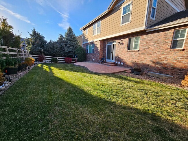 Building Photo - Beautiful and Expansive 4 Bed 3 Bath SFR by Buckley AFB