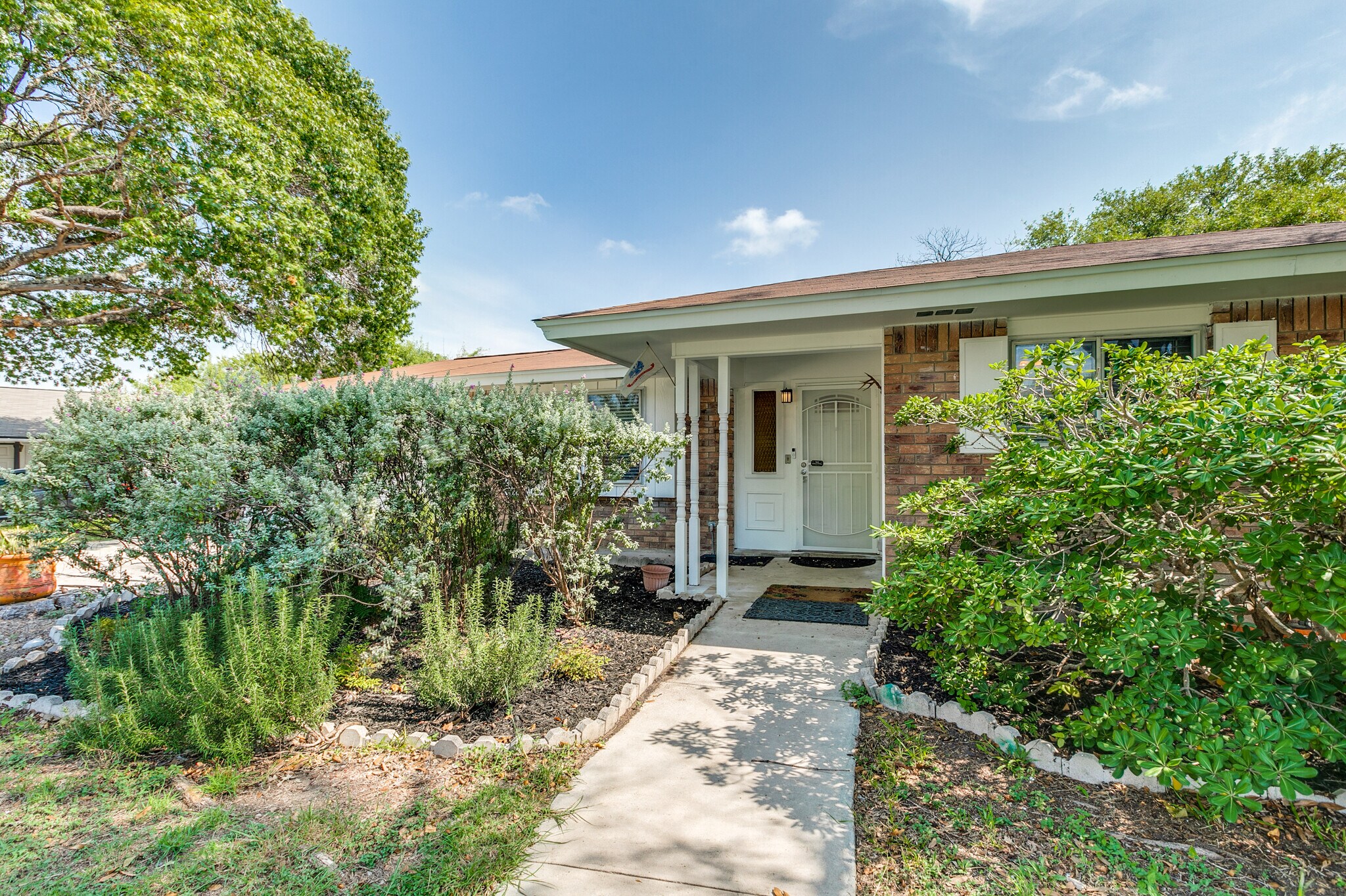 Building Photo - 123 Stardream Dr