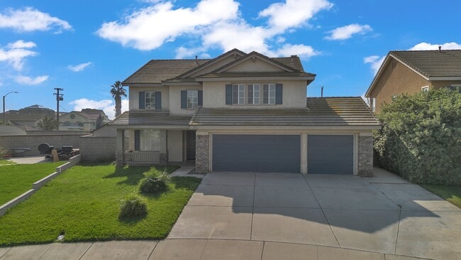 Building Photo - 952 E Cottonwood St