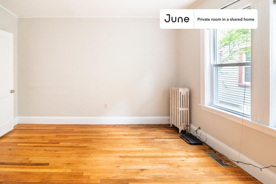 Building Photo - Room in Shared 4 bed/1 bath home in Mission Hill