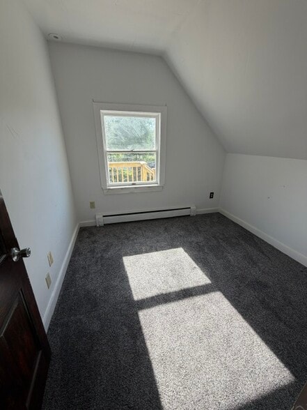 Building Photo - 403 Brazeau Ave