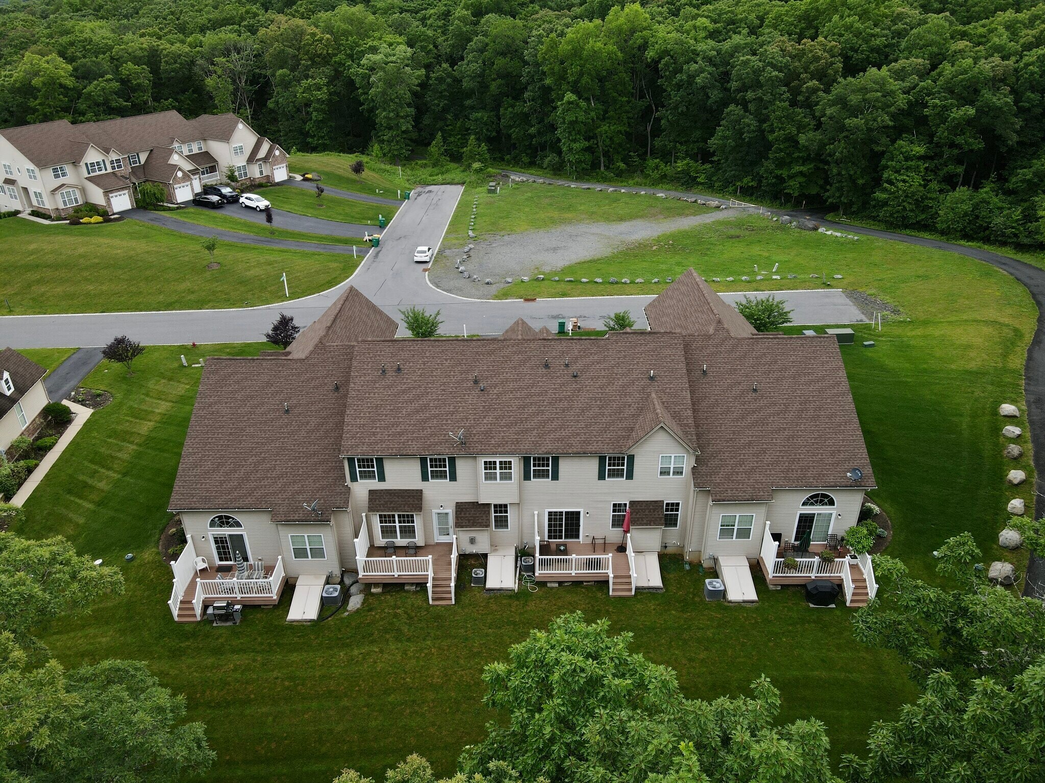 Building Photo - 1824 Big Ridge Dr