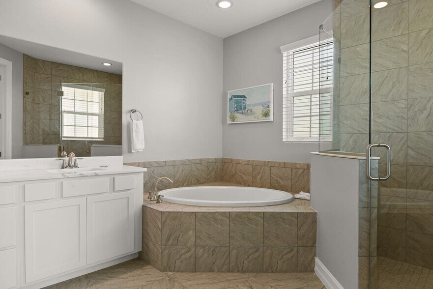 Building Photo - 132 Mediterranean Way