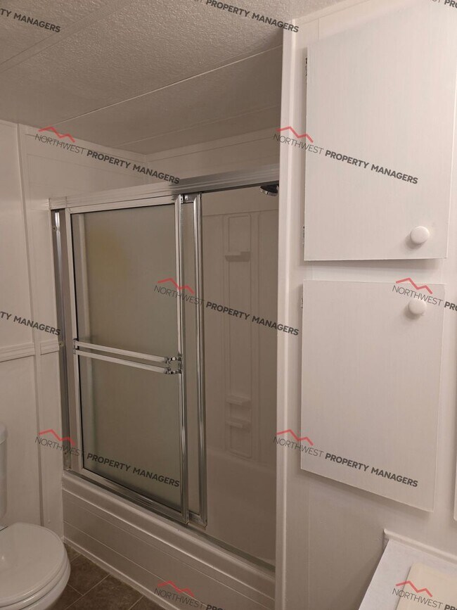 Building Photo - STATUS: *PENDING APPLICATION* | R255F | $1850