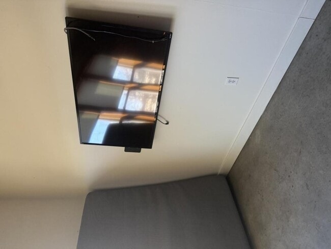 Building Photo - 2502 Live Oak St