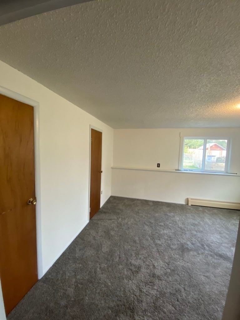 Building Photo - 520 N 11th Ave