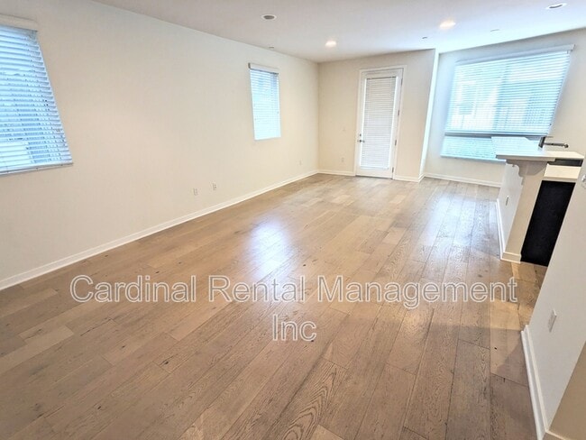 Building Photo - 11912 Laurelwood Dr