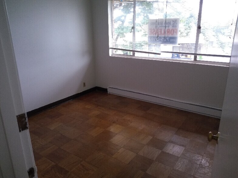 Building Photo - 1741 S Hanford St