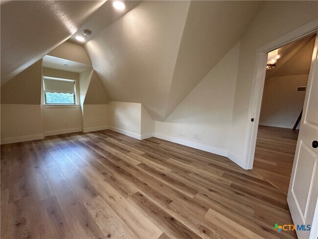 Building Photo - 406 Williams Way