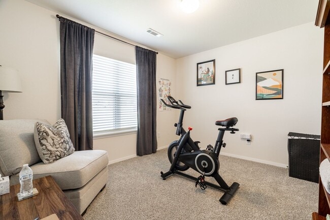 Building Photo - Like New Home LOADED w/Amenities at Lakewood S/D in Lowell!