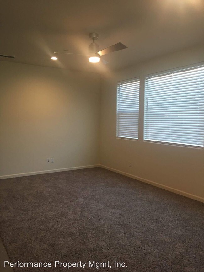 Building Photo - 3 br, 3 bath House - 2545 Mustang Dr