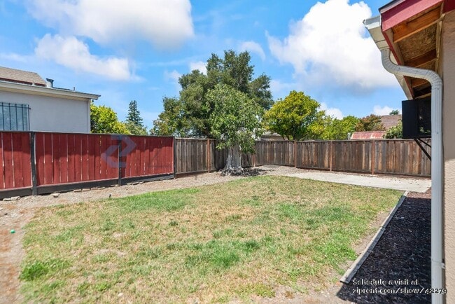 Building Photo - 780 Dowling Blvd