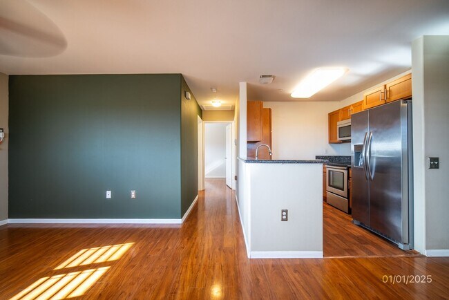 Building Photo - CONVENIENTLY LOCATED 2BR/1BA TOWNHOME IN KEALAKAI @ KAPOLEI (Pets Negotiable)