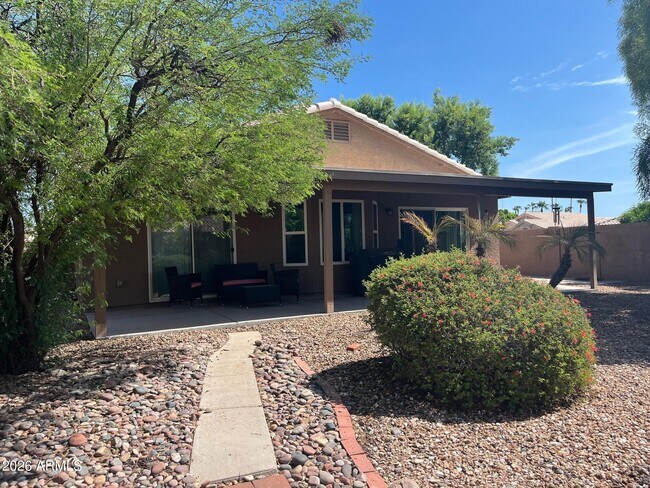 Building Photo - 1383 E Butler Cir