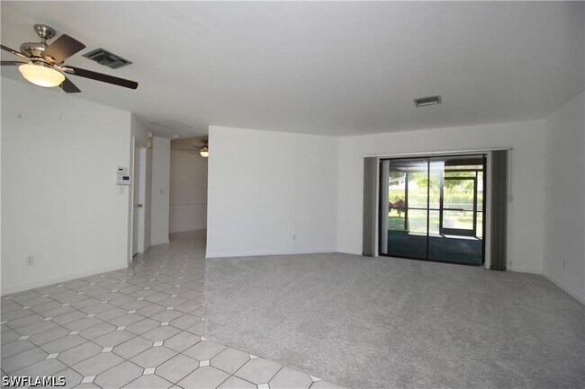 Building Photo - 224 Erie Dr