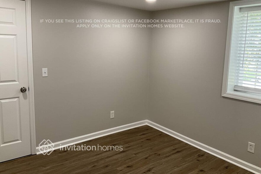 Building Photo - 4856 Torbay Dr