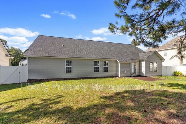 Building Photo - 189 Marquis Dr