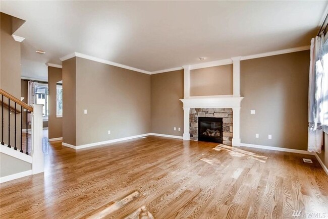 Building Photo - Charming 4 beds 3 bath house in Bothell!