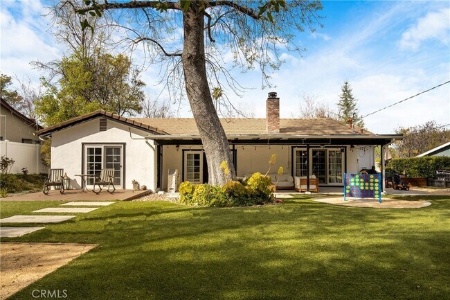 Building Photo - 23936 Nomar St