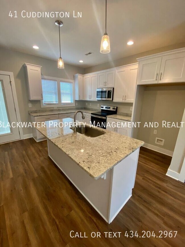 Building Photo - 41 Cuddington Ln