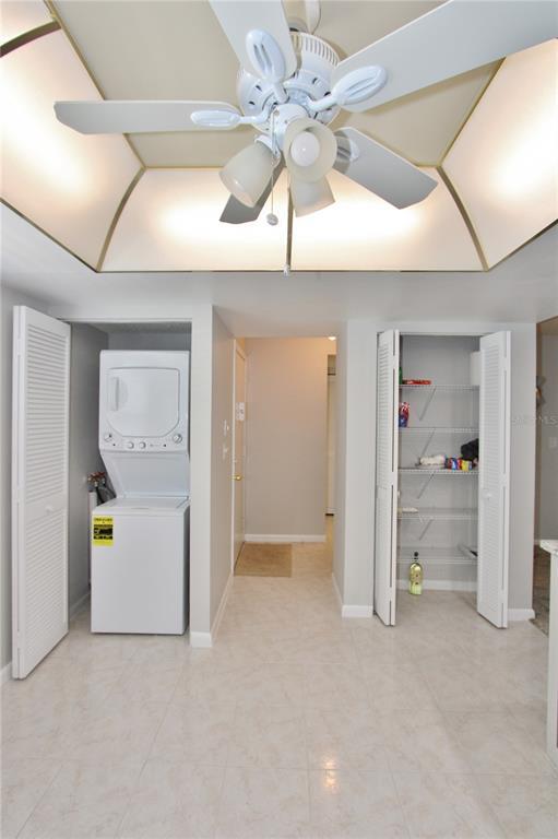 Building Photo - 9635 Greenskeeper Dr