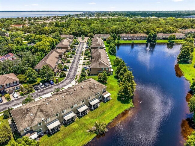 Building Photo - 2758 River Landing Dr