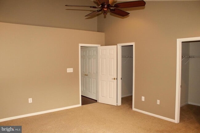 Building Photo - 47567 Royal Burnham Terrace