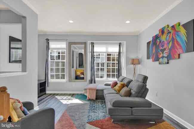 Building Photo - 8515 Towne Manor Ct