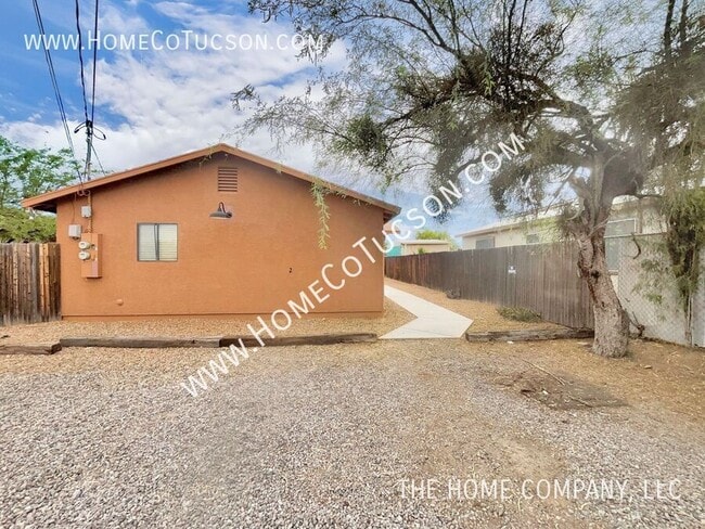 Building Photo - 750 W 41st St