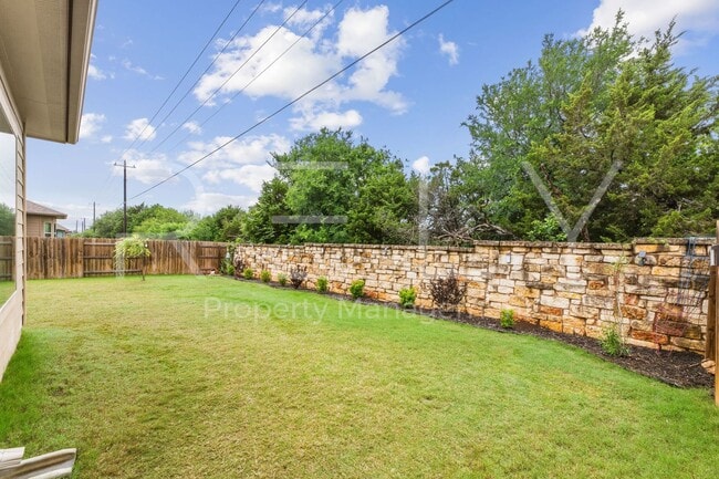 Building Photo - 240 Cross Timbers Dr