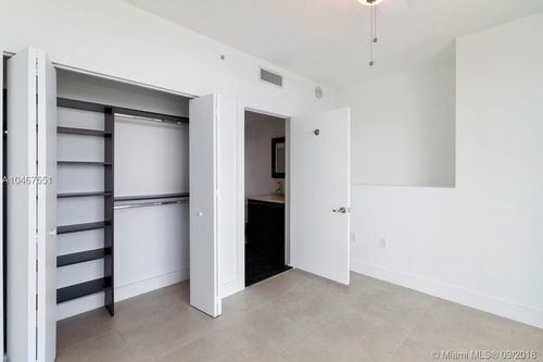 Building Photo - 900 Biscayne Blvd