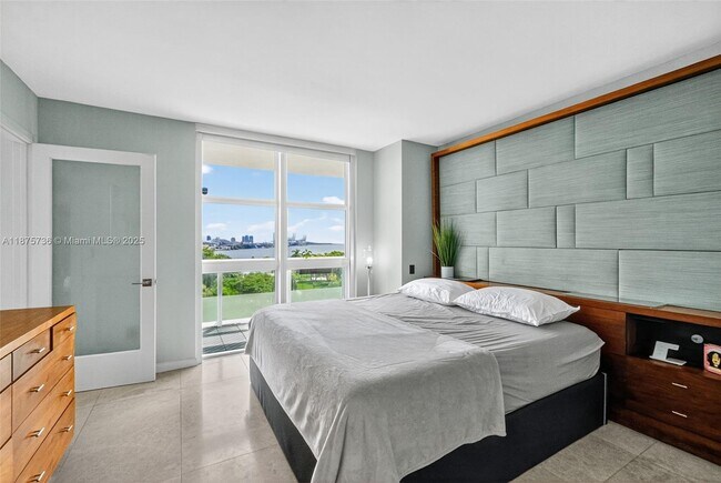 Building Photo - 50 Biscayne Blvd
