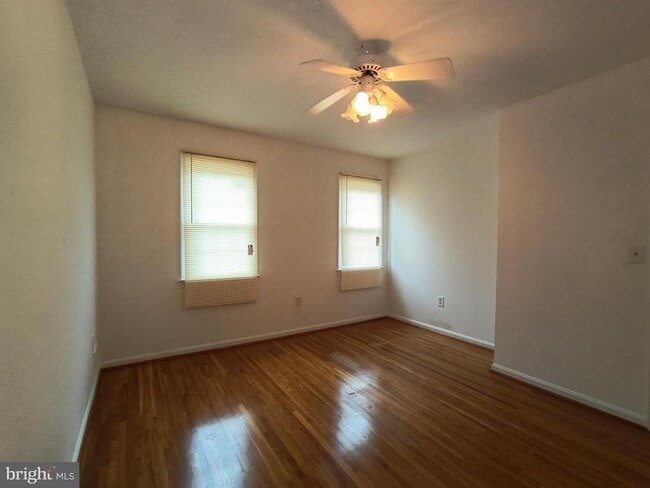 Building Photo - 8835 Tuckerman Ln