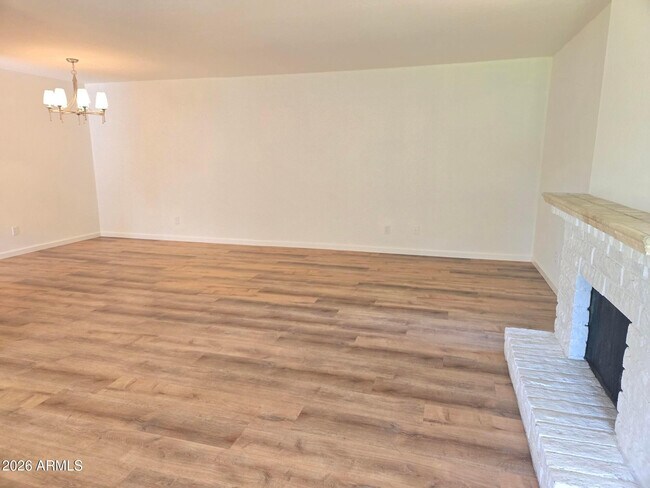 Building Photo - 7417 N Vía Camello Del Norte